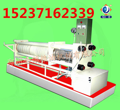 小型榨油機(jī)-鄭州企鵝糧油機(jī)械有限公司
