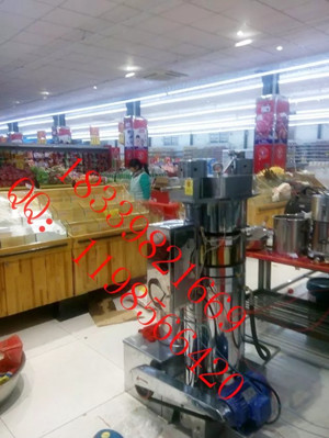 榨油機(jī)發(fā)生堵塞是因?yàn)樯?圖1)
